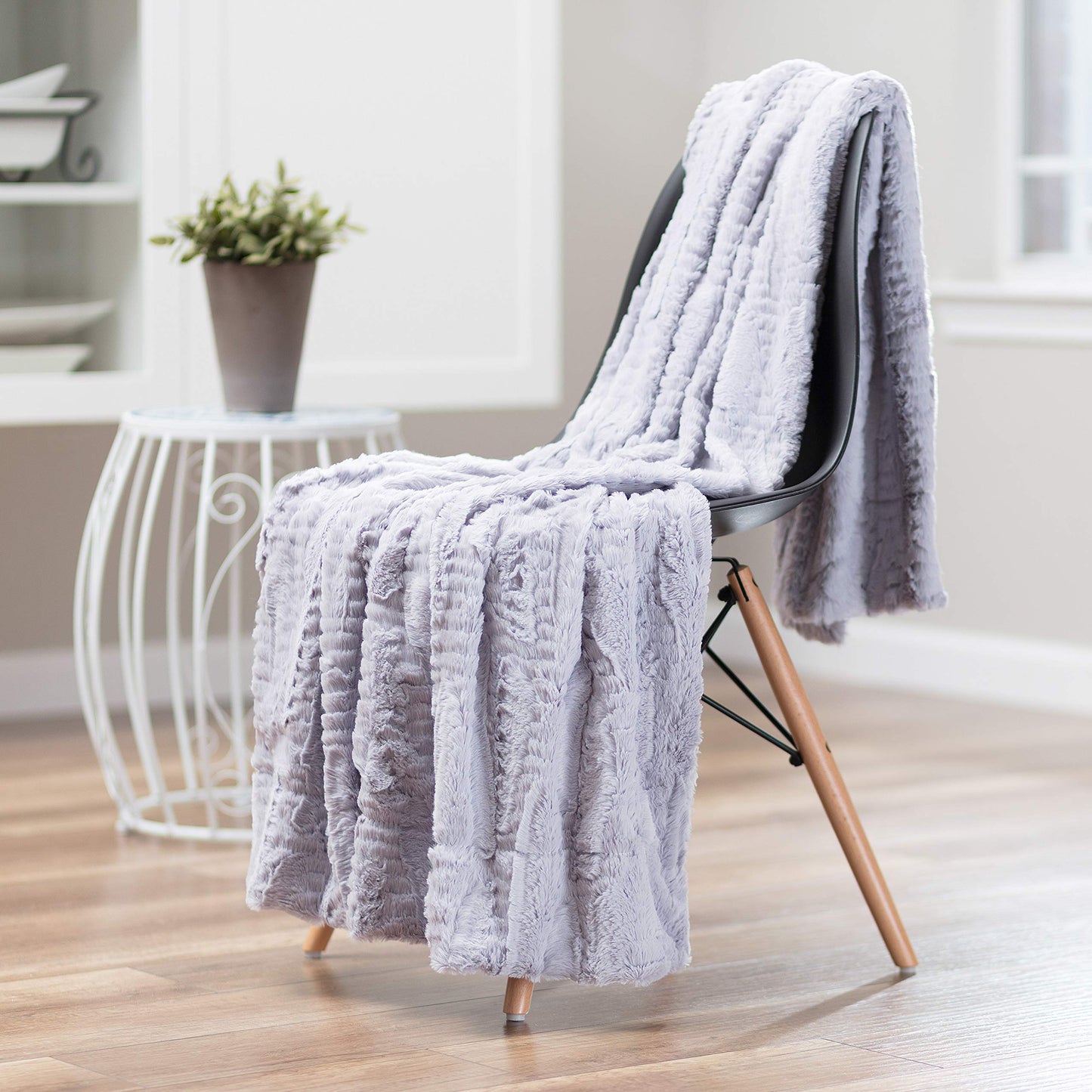 Chanasya Premium Fuzzy Faux Fur Rectangular Embossed Throw Blanket - Super Soft and Warm Lightweight Reversible Mink for Couch, Home, Living Room, and Bedroom Décor (50x65 Inches) Lavender