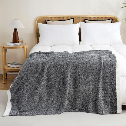 Super Soft Knitted Throw Blanket for All Seasons