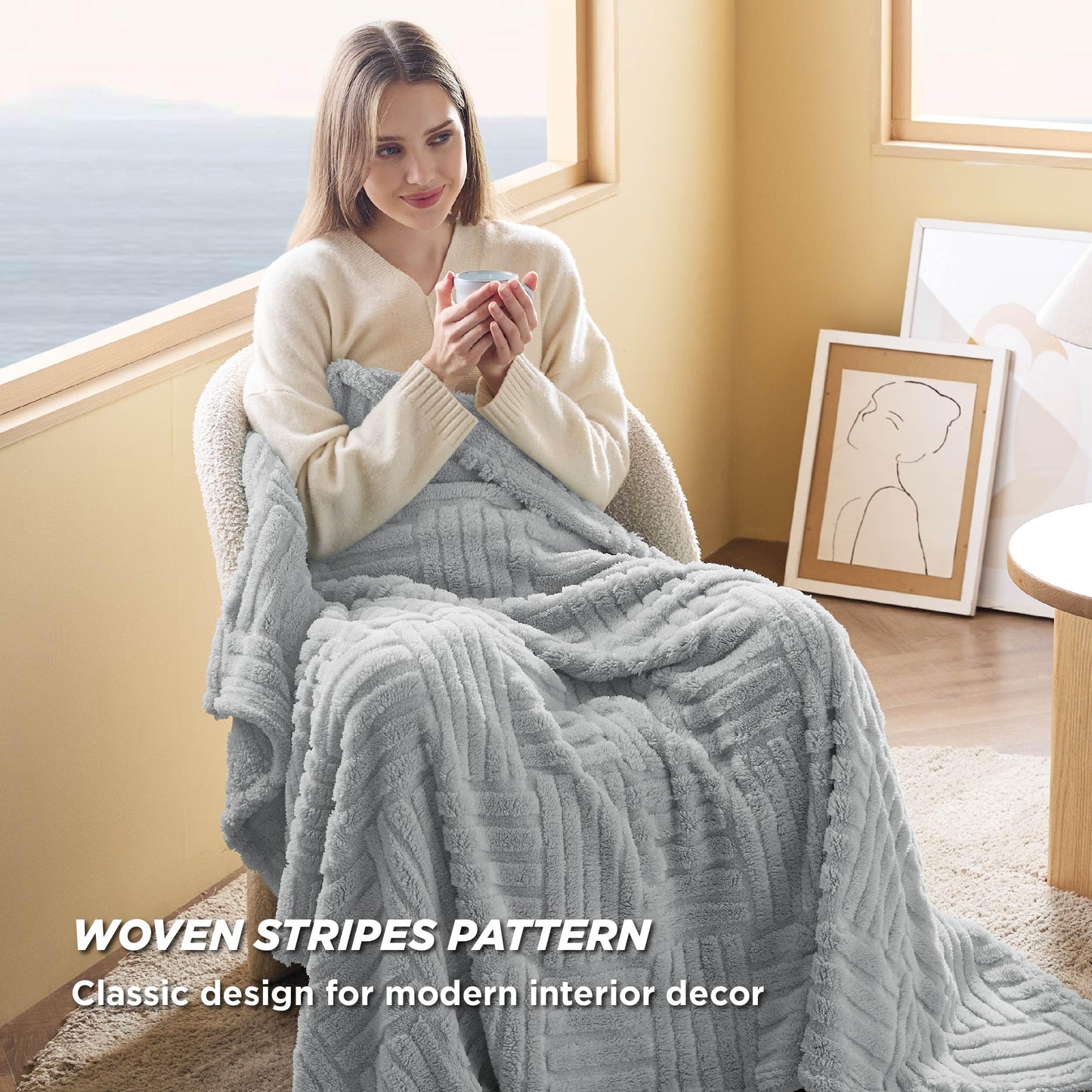 Bedsure Cozy Grey Fleece Throw Blanket 50x60