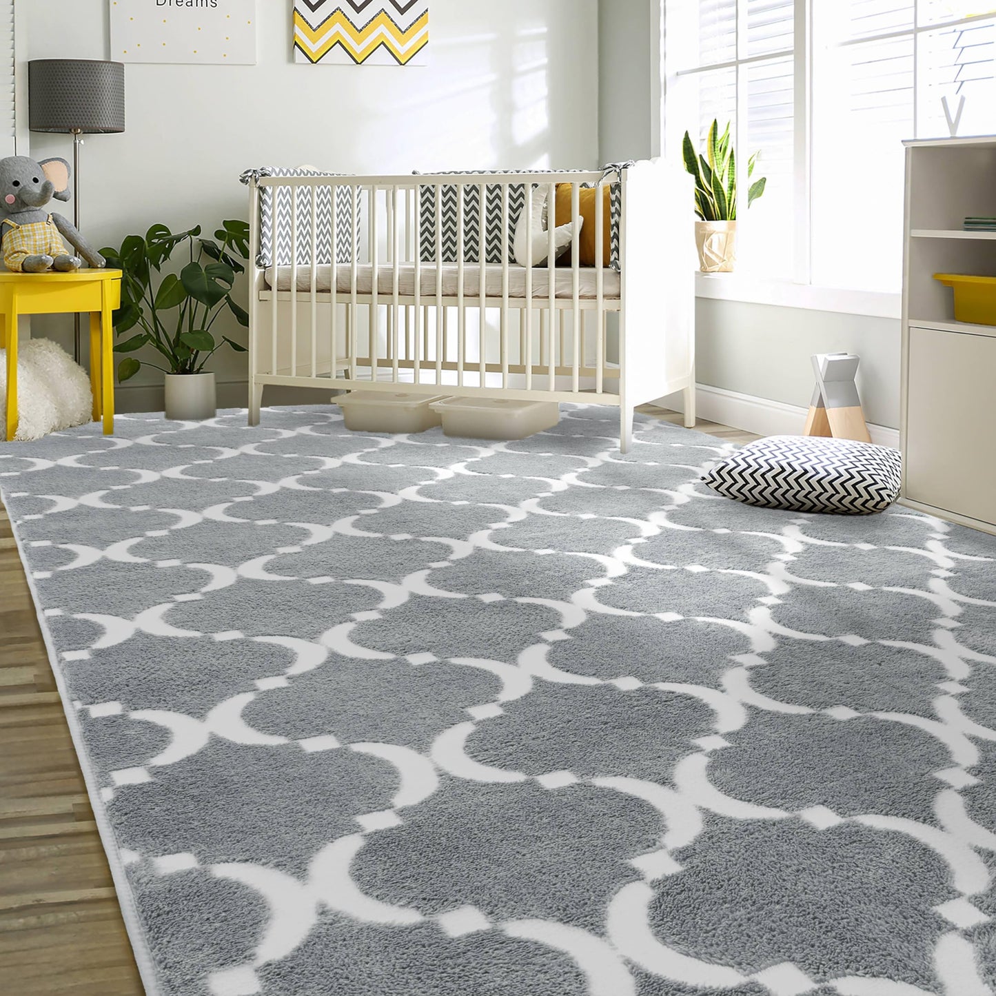 QXKAKA Soft Shag Modern Geometric Grey 4x6 Area Rugs for Living Room Bedroom, Machine Washable Memory Foam Carpet, Large Fluffy Rug for Kids Girls Nursery Dorm Home Decor, Light Gray