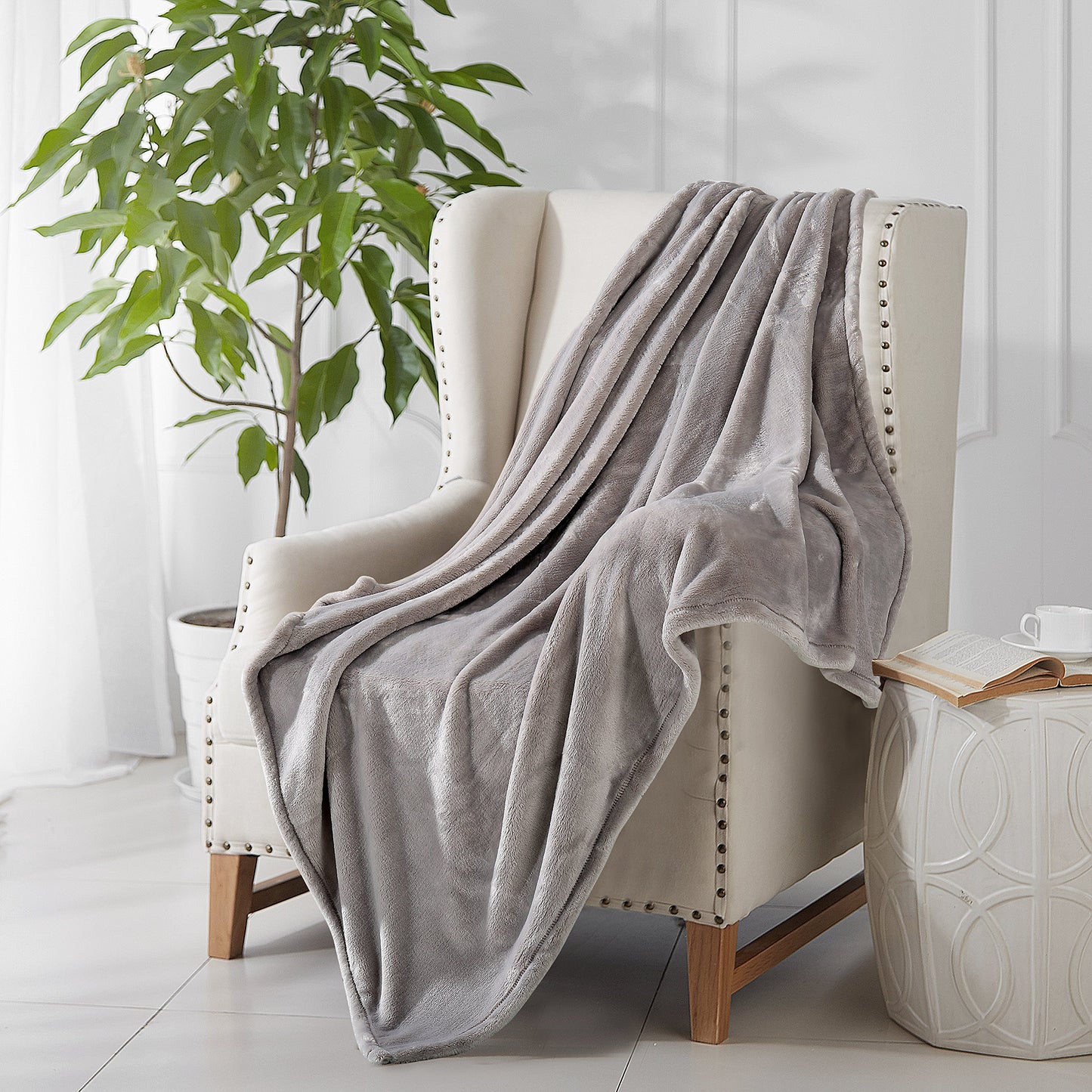 Ultra Soft Flannel Fleece Throw Blanket 50"x60"