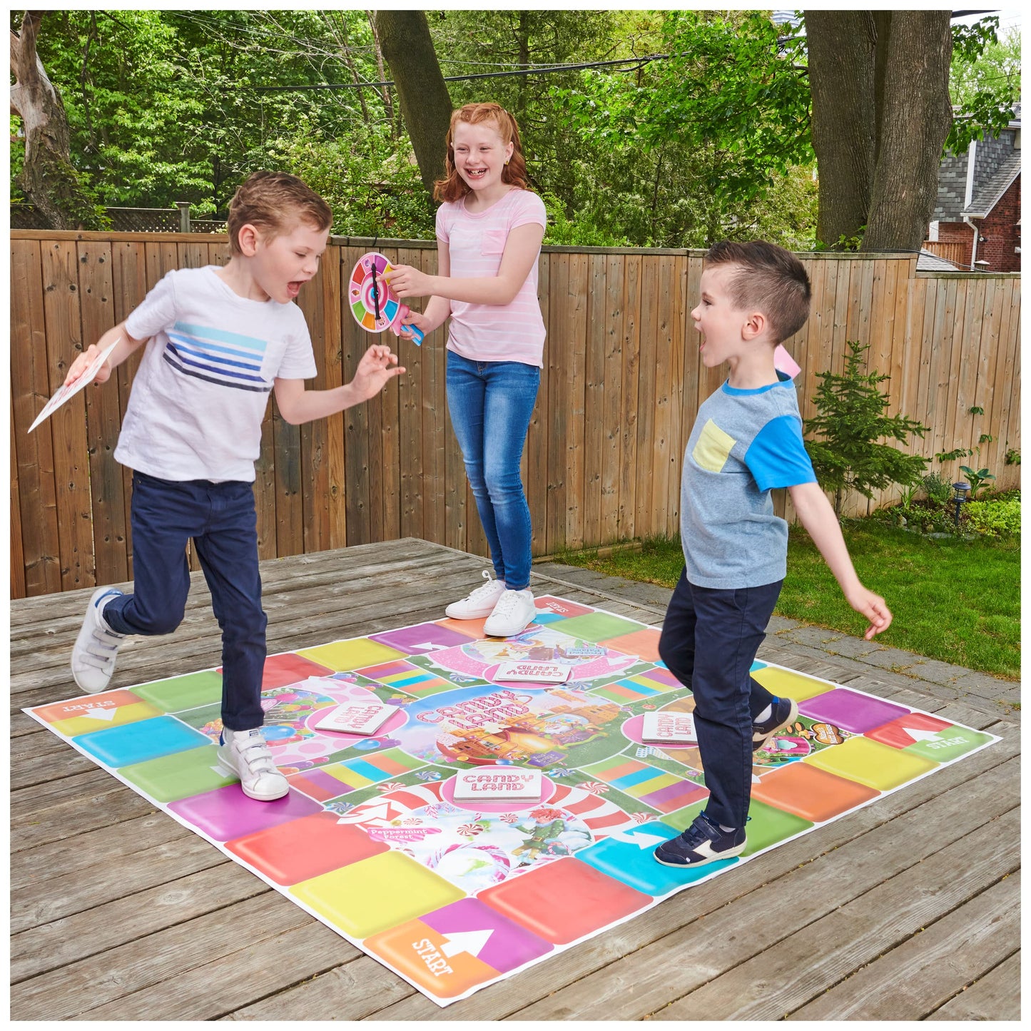 Spin Master Games, Giant Candy Land Game, Activity Game, Kids Party Board Game, Indoor & Outdoor Board Game, Christmas Gifts for Kids, Ages 4+