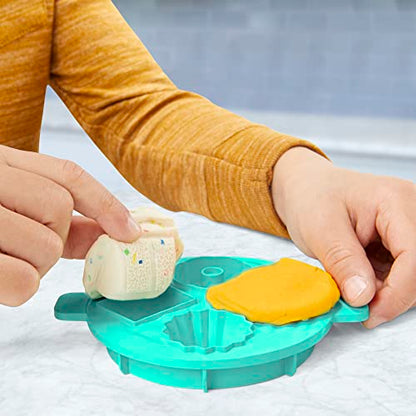 Add 3! Play-Doh Kitchen Creations Magical Mixer Playset, Toy Mixer with Play Kitchen Accessories, Arts and Crafts for Kids 3 Years and Up