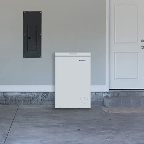 Honeywell 3.5 Cubic Feet Chest Freezer with Removable Storage Basket, Adjustable Temperature Control, Energy Saving, for Garage, Office, Dorm, or Apartment, white
