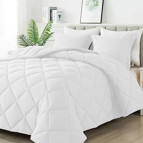 HYLEORY Full Size Comforter Set with 2 Pillow Shams - Down Alternative Bed Comforters Bedding Sets for All Season - Lightweight - Machine Washable - White