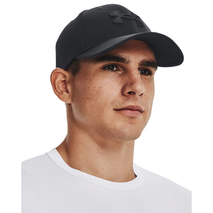 Under Armour Men's Blitzing Cap Stretch Fit, (002) Black / / Black, Medium/Large