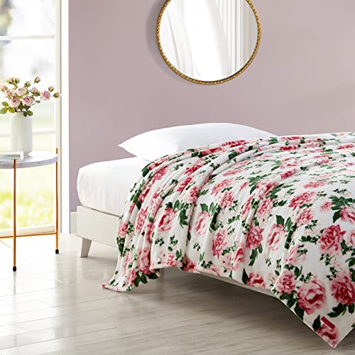 Betsey Johnson- Twin Blanket, Ultra Soft & Cozy Plush Home Décor, All Season Bedding (Blooming Roses White, Twin)