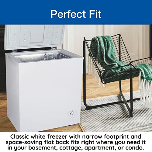 Koolatron Compact Chest Freezer, 5.0 cu ft (155L), White, Manual Defrost Deep Freeze, Storage Basket, Space-Saving Flat Back, Stay-Open Lid, Front-Access Defrost Drain, for Apartment, Condo, Cottage