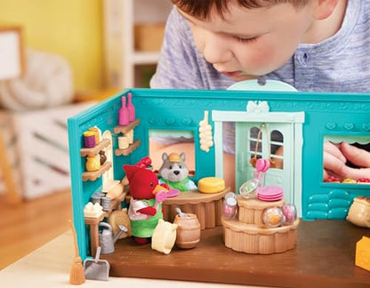 Lil Woodzeez - Toy Figures Playset – General Store Playhouse – Stackable – Mini Furniture & Play Food – Storybook & posable figures Included – 3 Years +