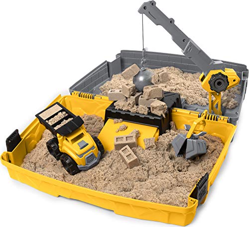 Kinetic Sand, Construction Site Folding Sandbox with Toy Truck and 2lbs of Play Sand, Sensory Toys for Kids Ages 3 and up