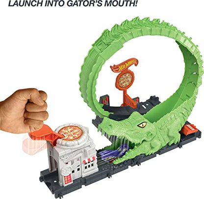 Hot Wheels Toy Car Track Set Gator Loop Attack Playset in Pizza Place with 1:64 Scale Car, Connects to Other Sets
