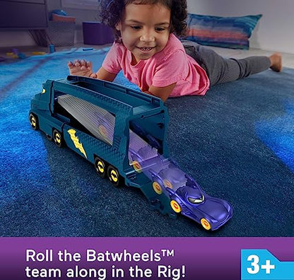 Fisher-Price DC Batwheels Toy Hauler and Car, Bat-Big Rig with Ramp and Bam The Batmobile 1:55 Scale Diecast Toy Vehicle, Ages 3+ Years