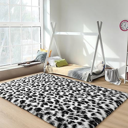 BENRON Fluffy Bedroom Rug Leopard Rug for Living Room Black and White Area Rug 4x6 Ft Cute Cheetah Print Rug for Kids Girls Boys Nursery Room Decor Alfombras para Salas