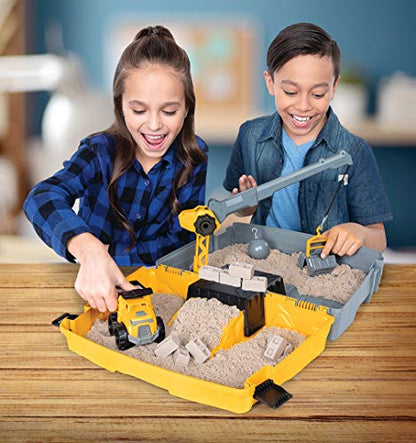 Kinetic Sand, Construction Site Folding Sandbox with Toy Truck and 2lbs of Play Sand, Sensory Toys for Kids Ages 3 and up