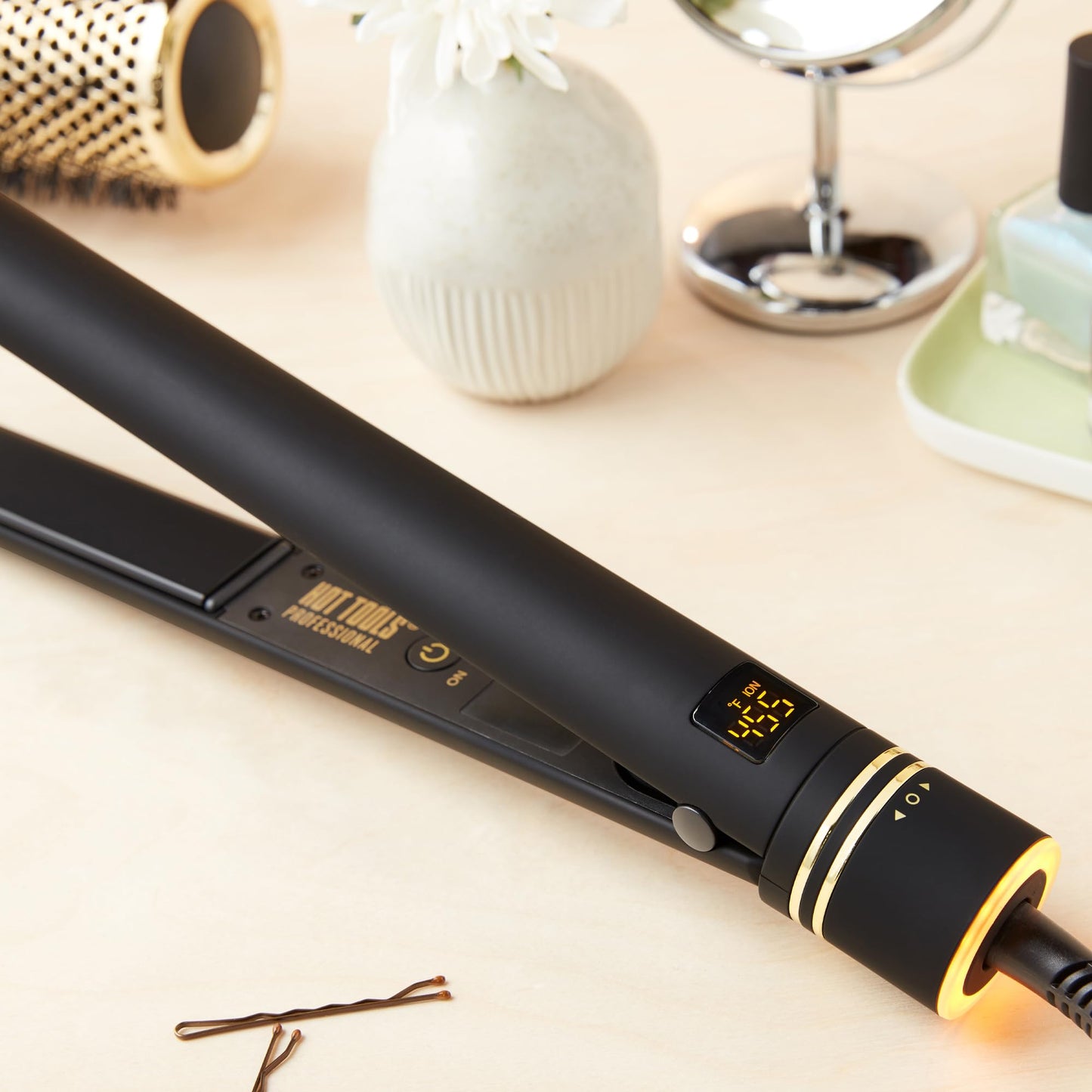 Hot Tools Pro Artist Black Gold Evolve Ionic Salon Hair Flat Iron | Long-Lasting & 24K Gold One-Step Hair Dryer and Volumizer | Style and Dry, Professional Blowout