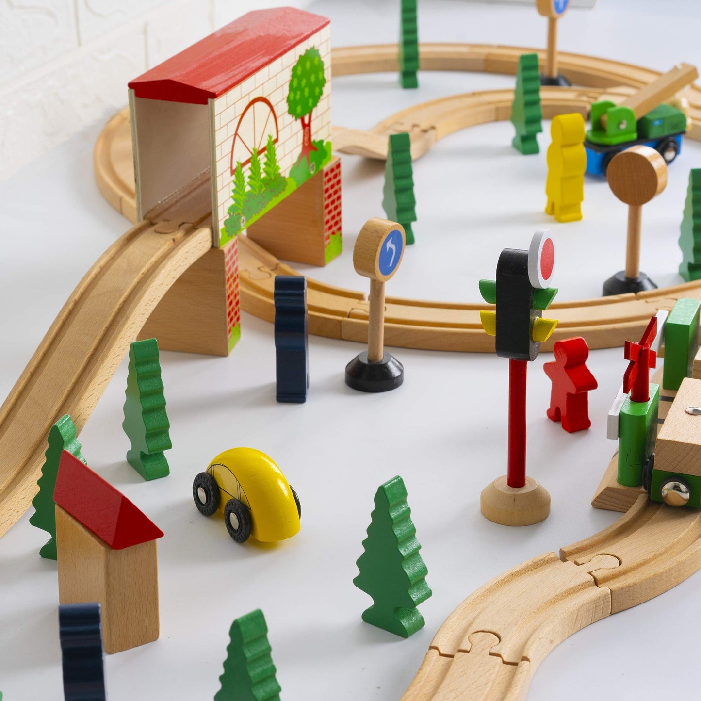 FUNPENY 60 Pcs Colorful Wooden Train and Track Sets,Train Railway Sets Toys for 3+ Years Kids,Boys,Girls Deluxe Holiday Gifts